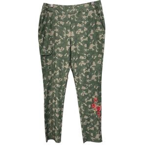Greg Norman Camo Cargo Pants Embroidered Roses Green Stretch Size 6